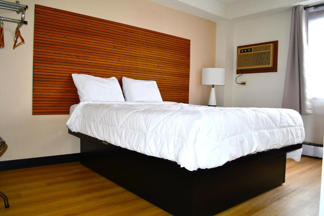 Photo of Bedroom in Waseca