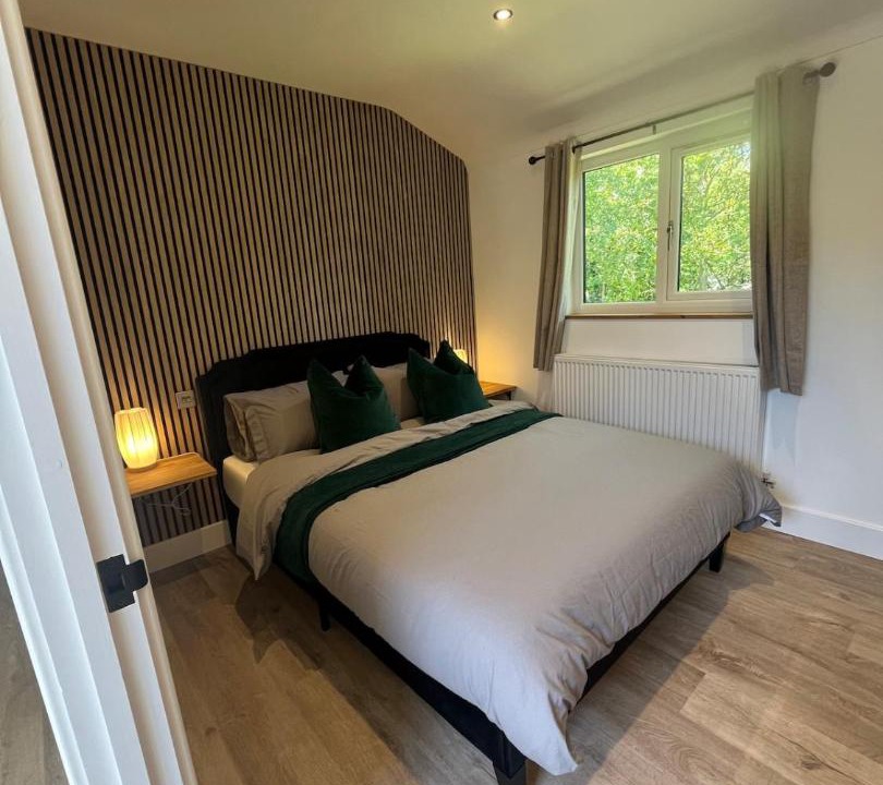 Photo of Bedroom in Three Legged Cross