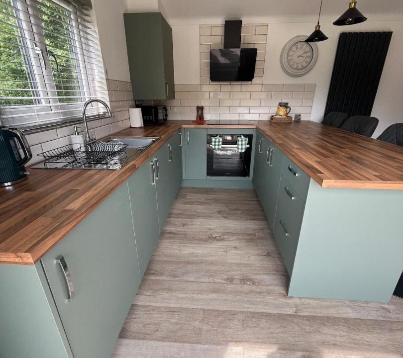 Photo of Kitchen in Three Legged Cross