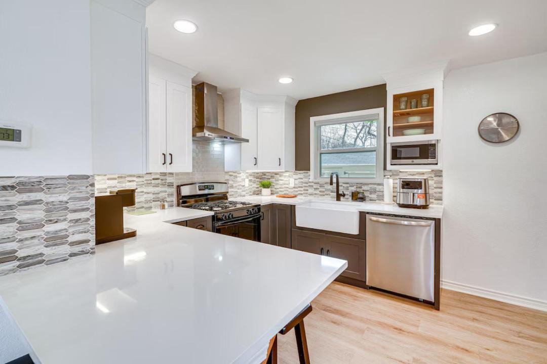 Photo of Kitchen in Northwest Los Angeles Heights