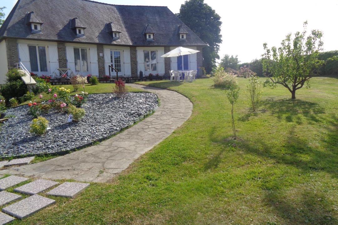 Photo of Others in Pontorson