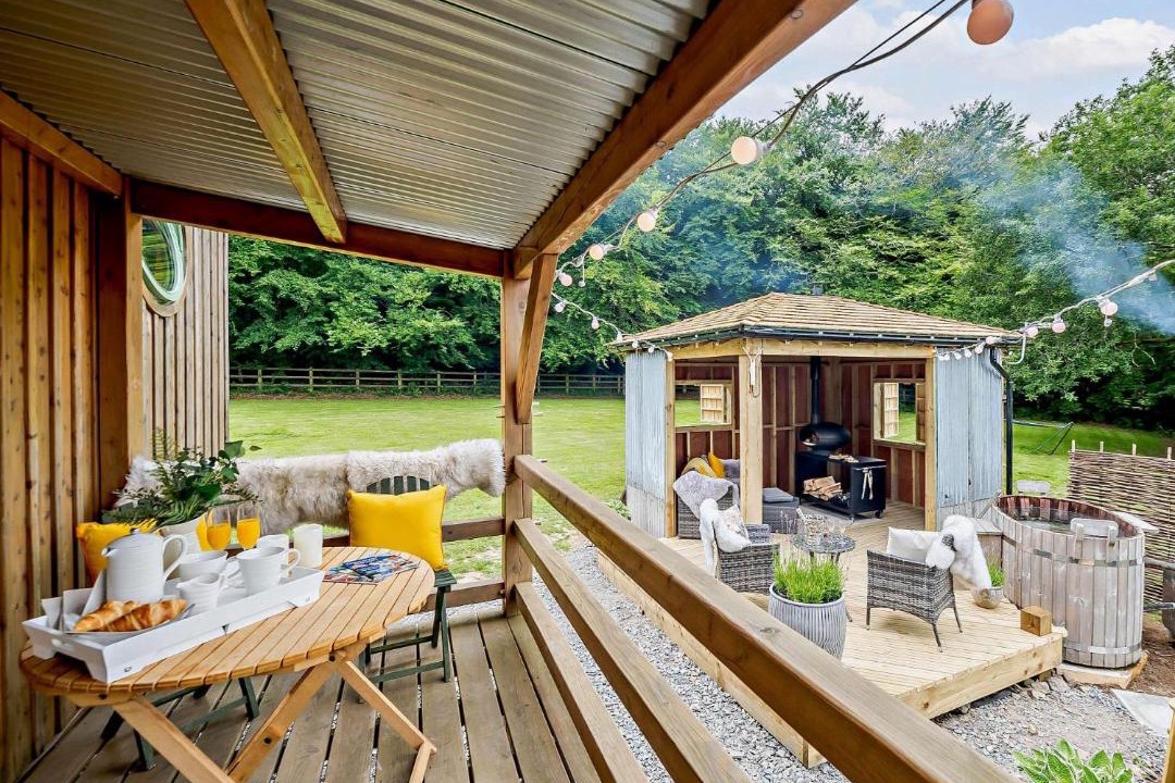 Photo of Others in Black Torrington