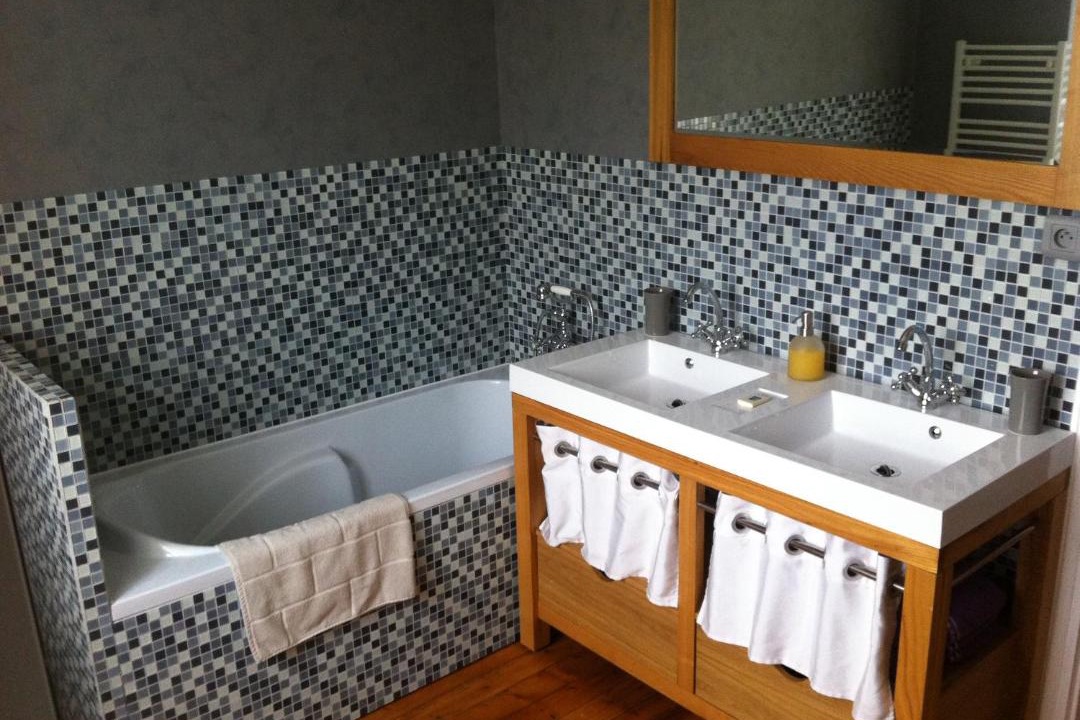 Photo of Bathroom in La Celle-sous-Gouzon