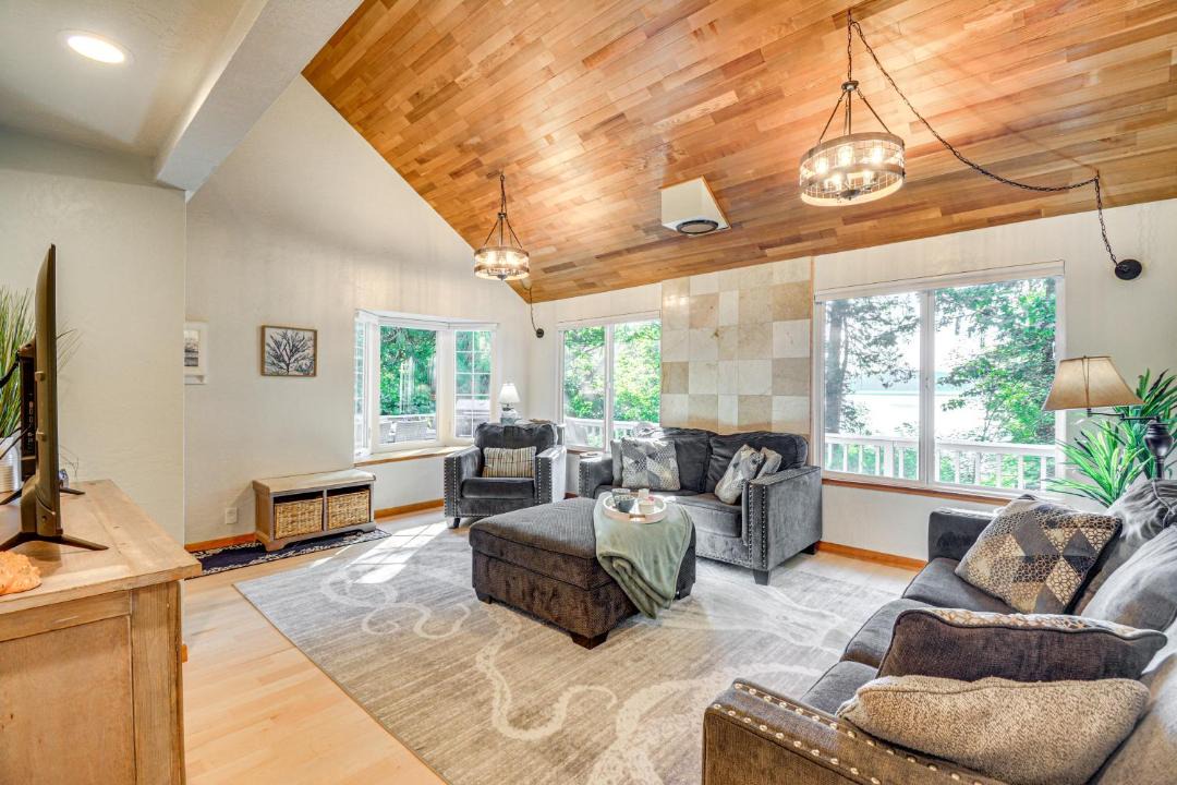 Photo of Others in Potlatch