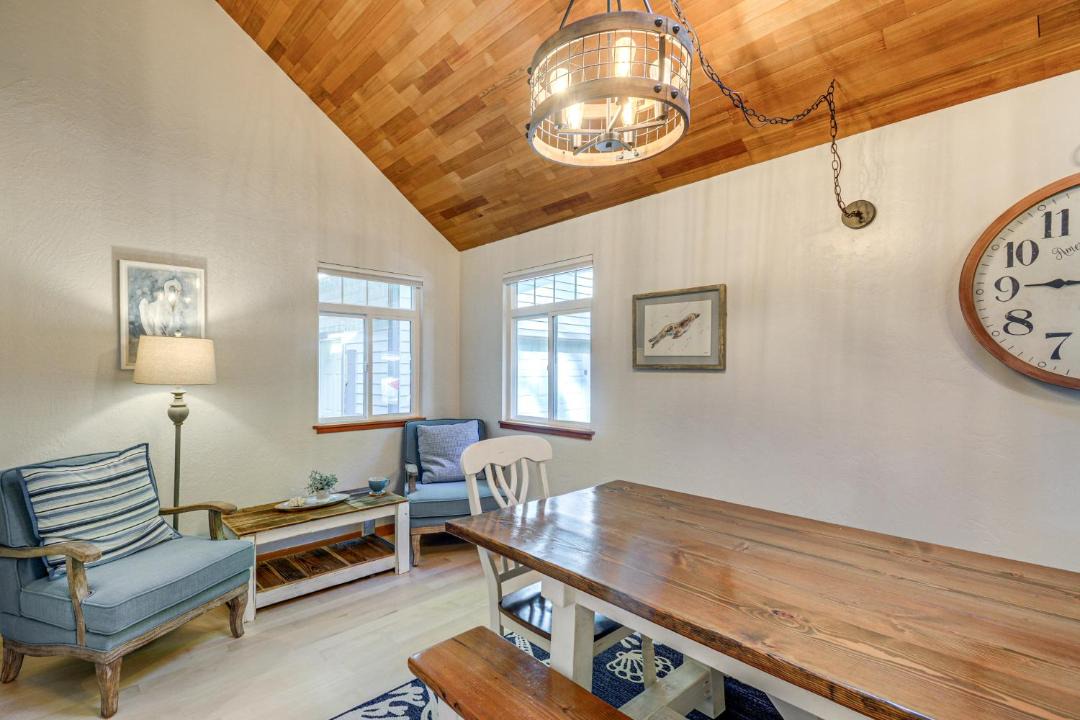 Photo of Others in Potlatch