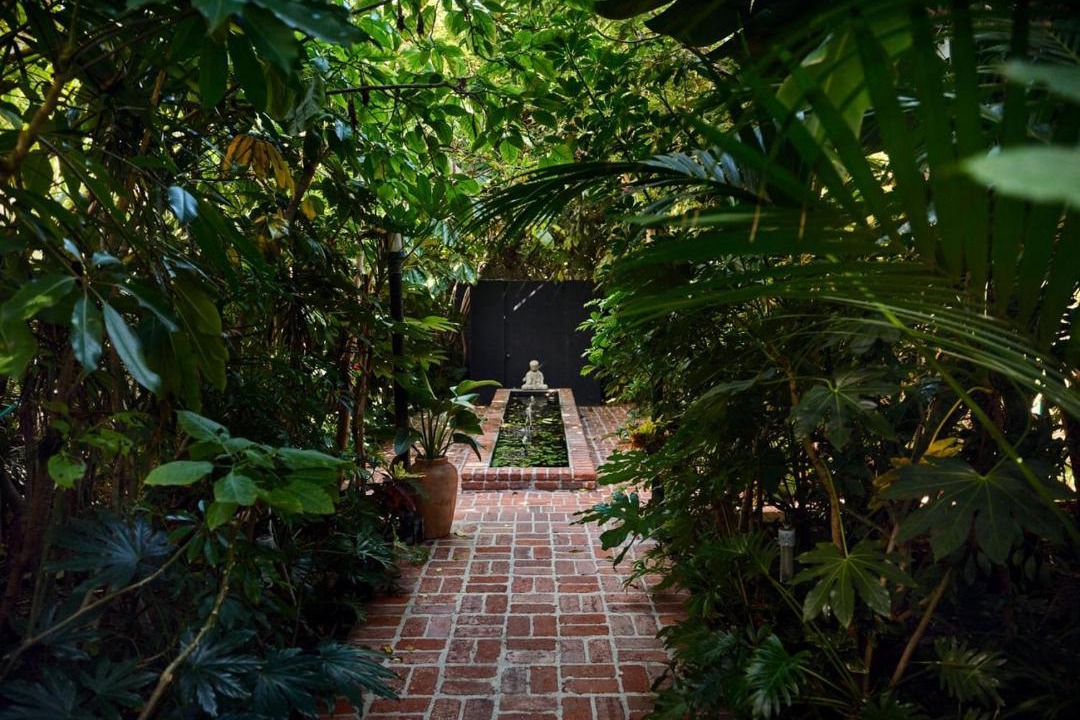 Photo of Others in Hollywood Hills West