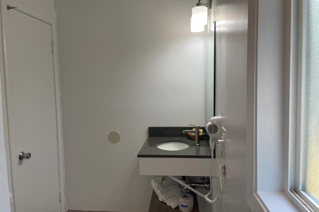 Photo of Bathroom in Willits