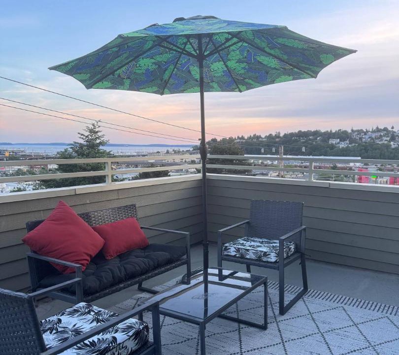 Photo of Patio Balcony in West Queen Anne