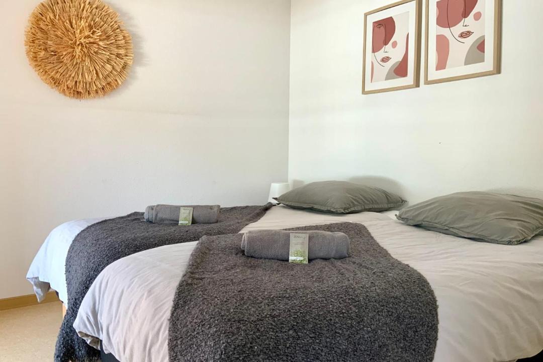 Photo of Others in Avene