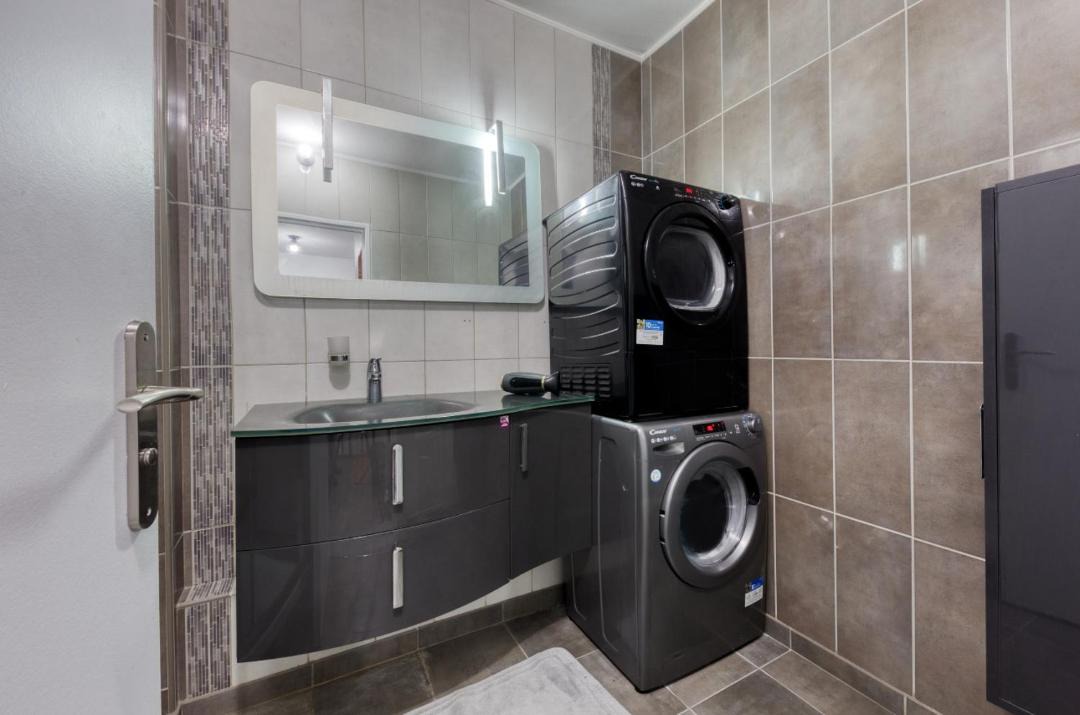 Photo of Others in Les Epinettes