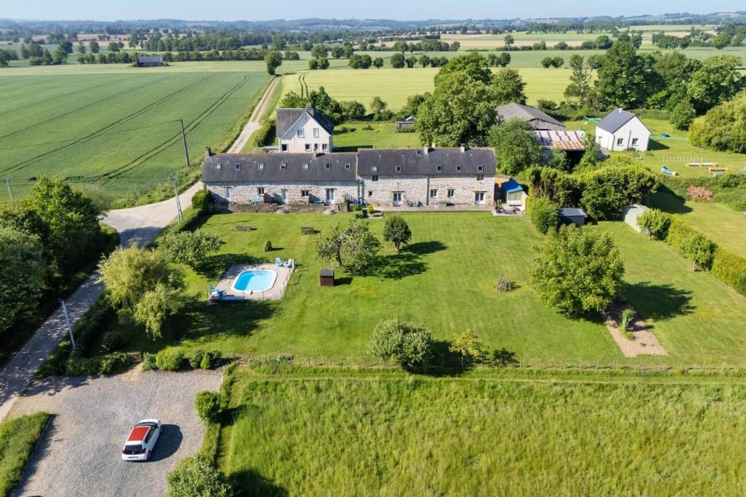 Photo of Others in Madre