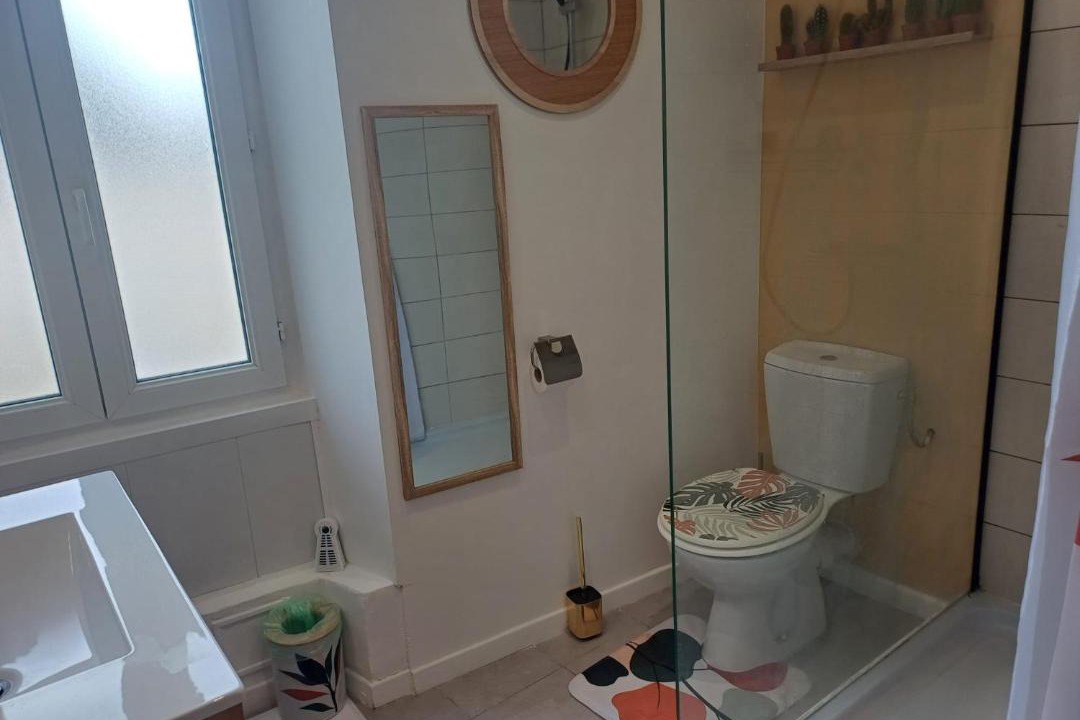 Photo of Bathroom in Sens