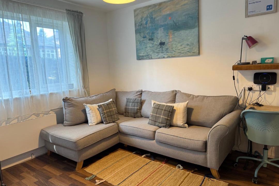 Photo of Livingroom in Uxbridge South