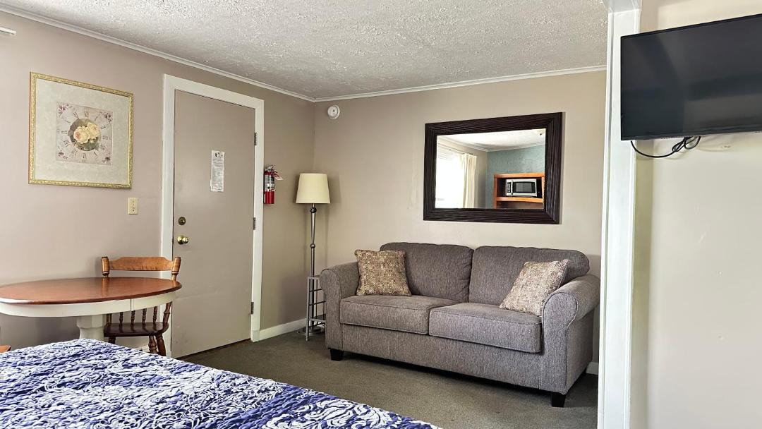 Photo of Others in Farmington