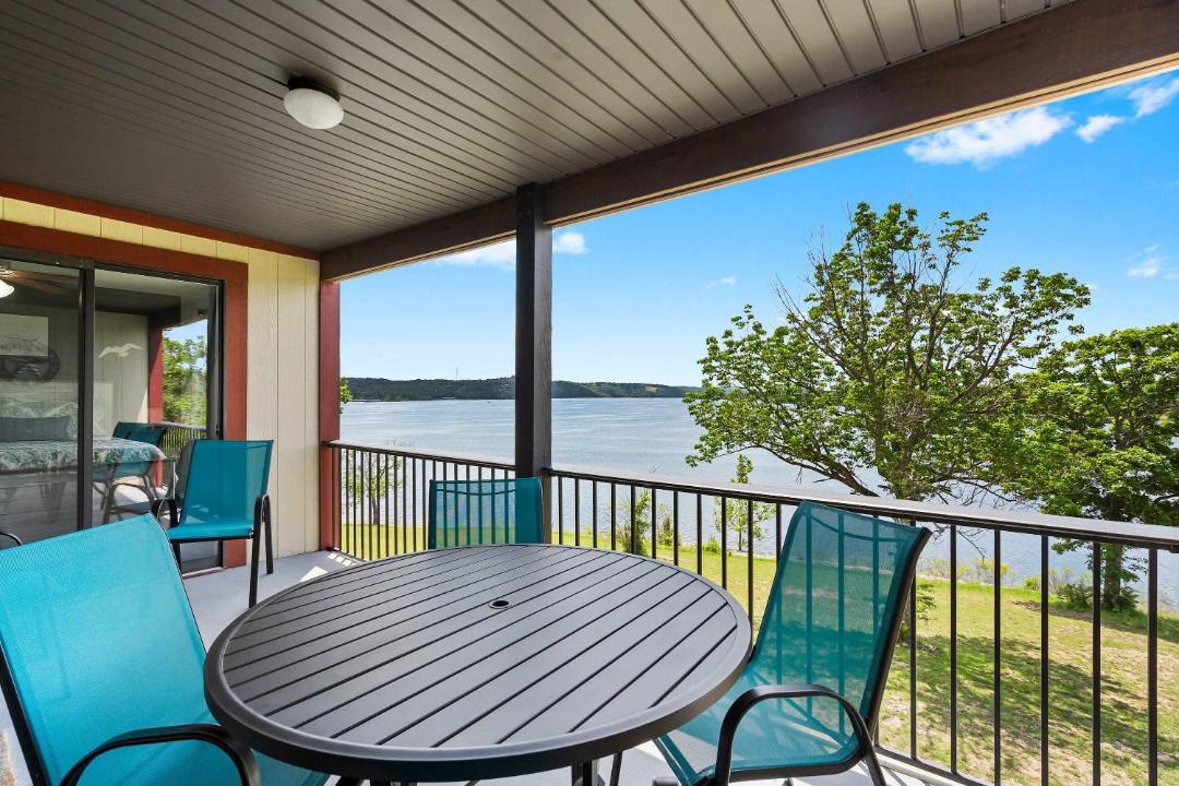 Photo of Patio Balcony in Kimberling City