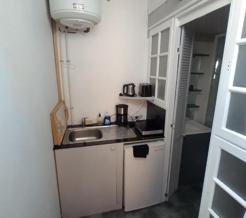 Photo of Others in Flore