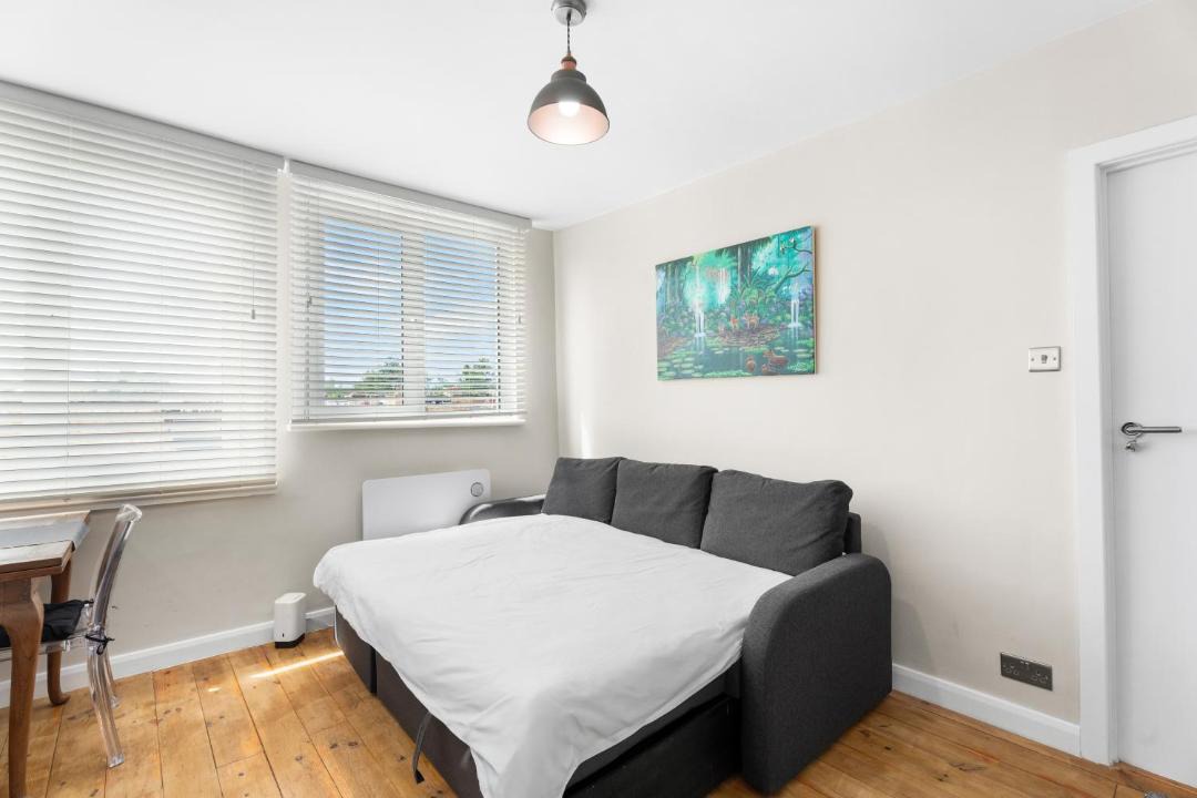 Photo of Bedroom in Sands End