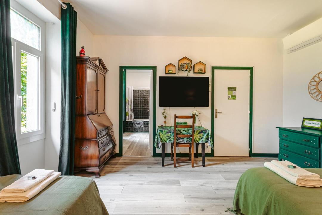 Photo of Others in Genouille