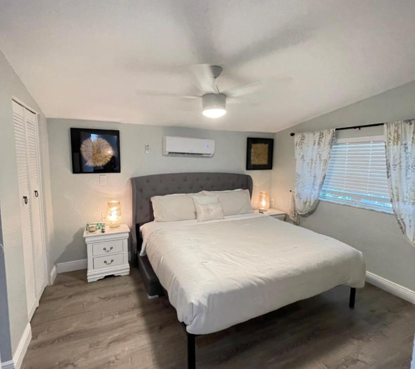Photo of Bedroom in Poinsettia Heights