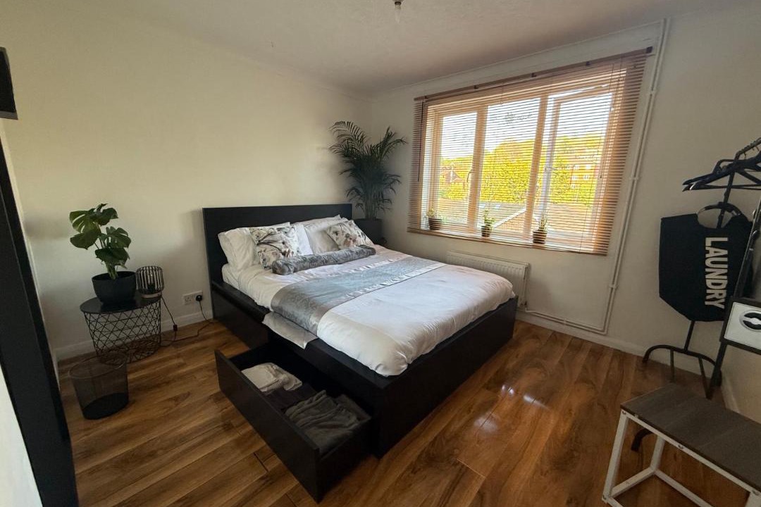 Photo of Bedroom in Caterham