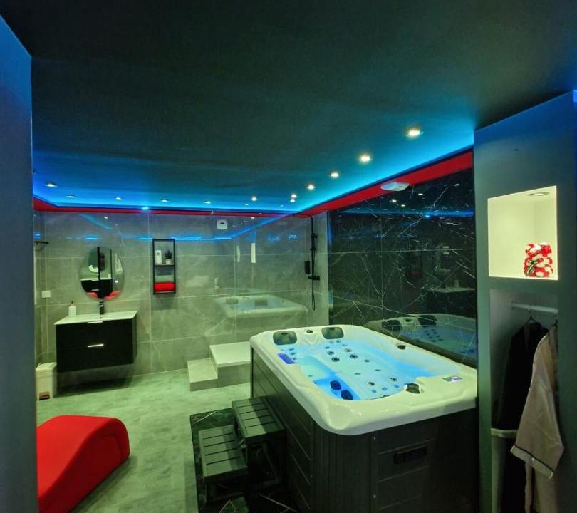 Photo of Bathroom in Pamiers