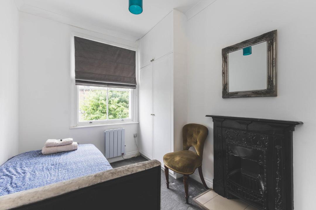 Photo of Bedroom in Askew