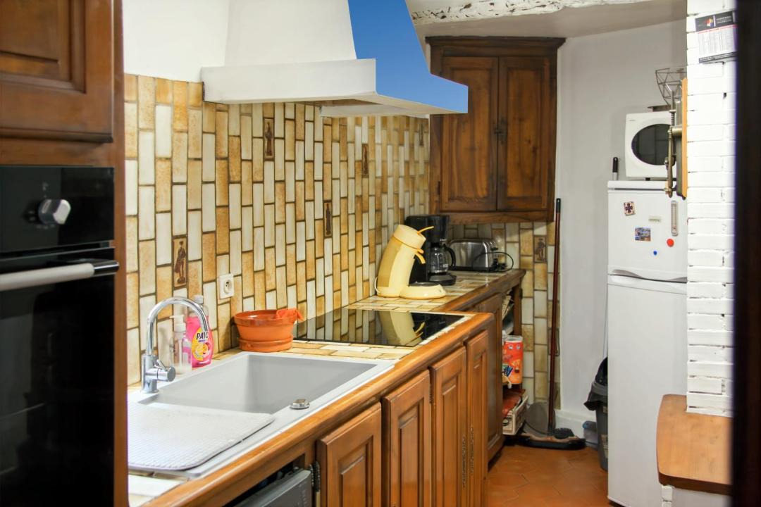 Photo of Kitchen in Montmeyan