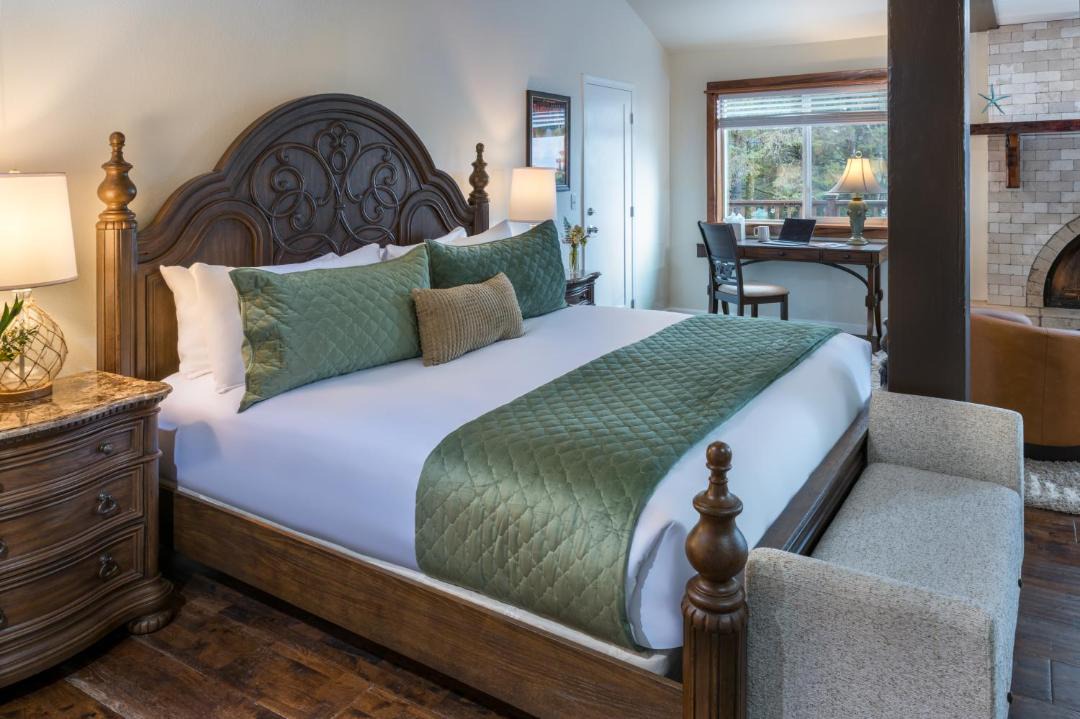 Photo of Bedroom in Arch Cape