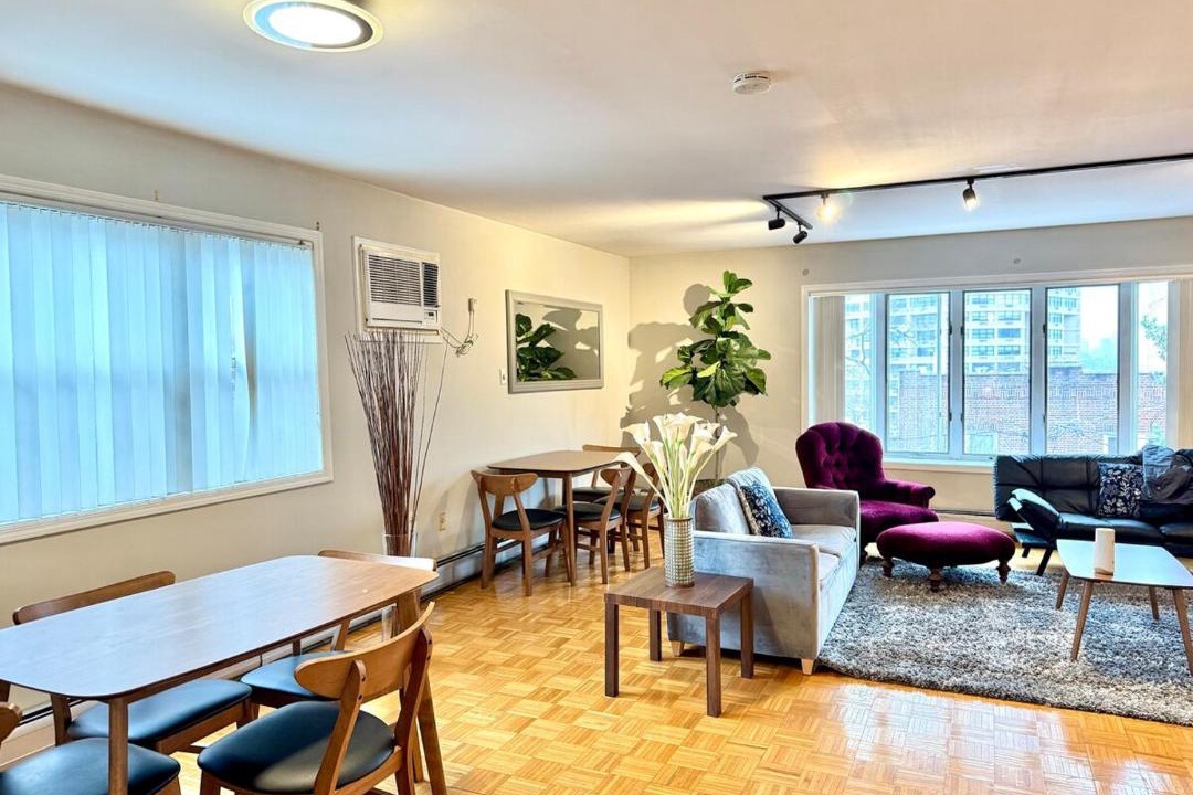 Photo of Others in Guttenberg