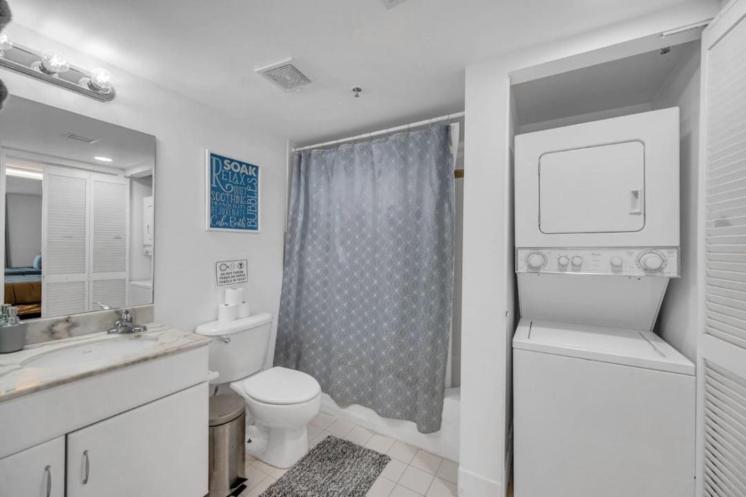 Photo of Bathroom in Brickell
