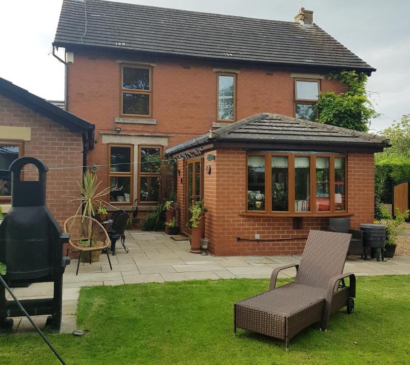 Photo of Others in Ault Hucknall