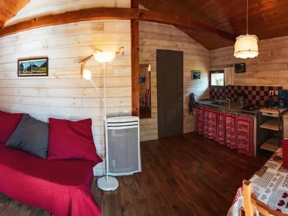 Photo of Others in Seix