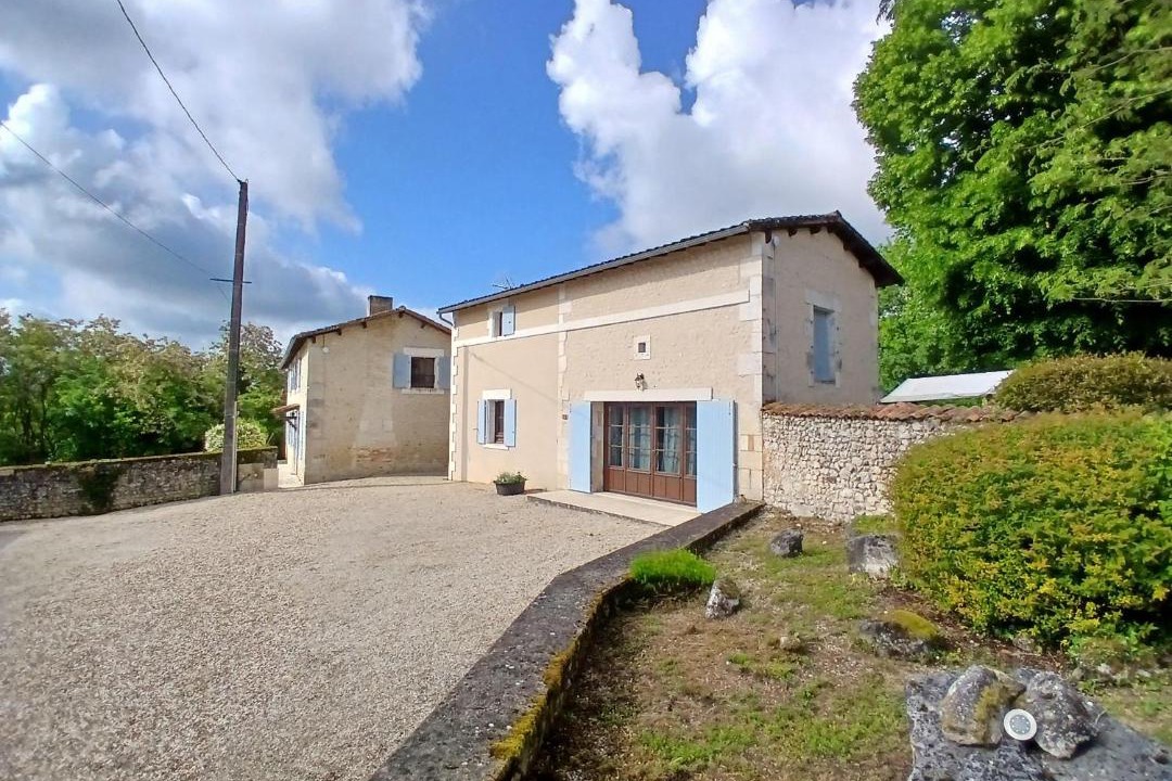 Photo of Others in Montboyer