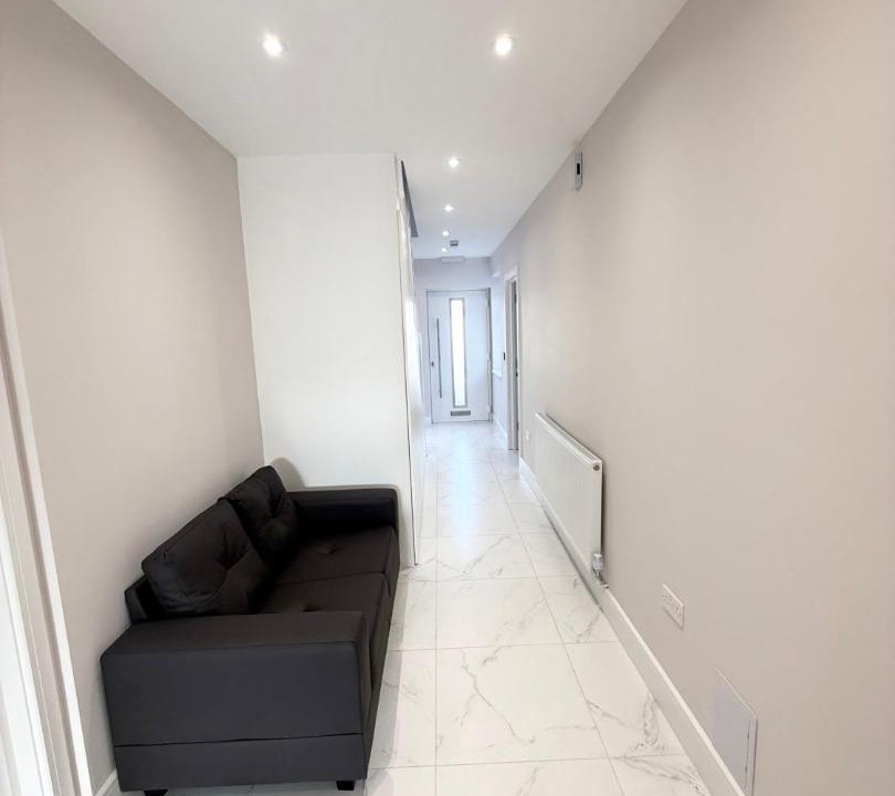 Photo of Others in Botwell