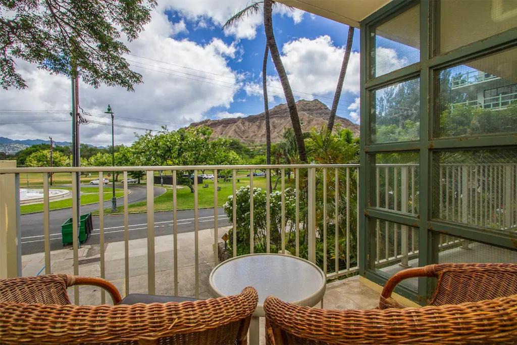 Photo of Patio Balcony in Diamond Head - Kapahulu - St. Louis