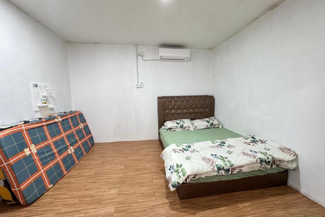 Photo of Bedroom in Kampung Ru Muda