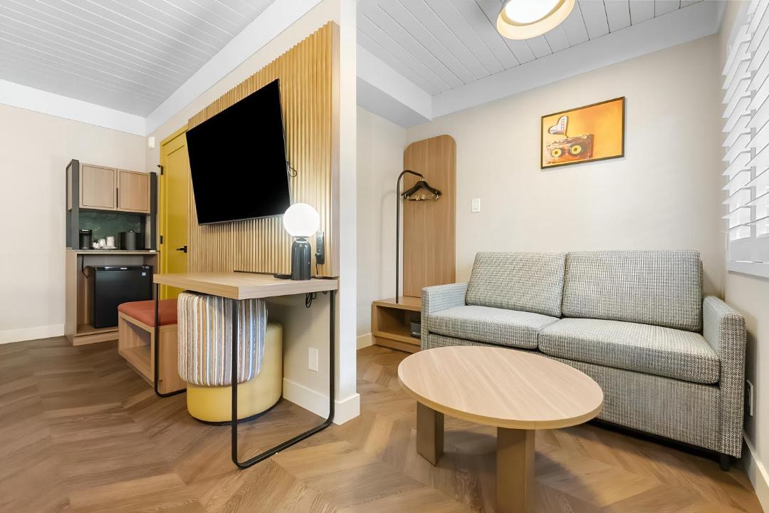 Photo of Others in Cow Hollow