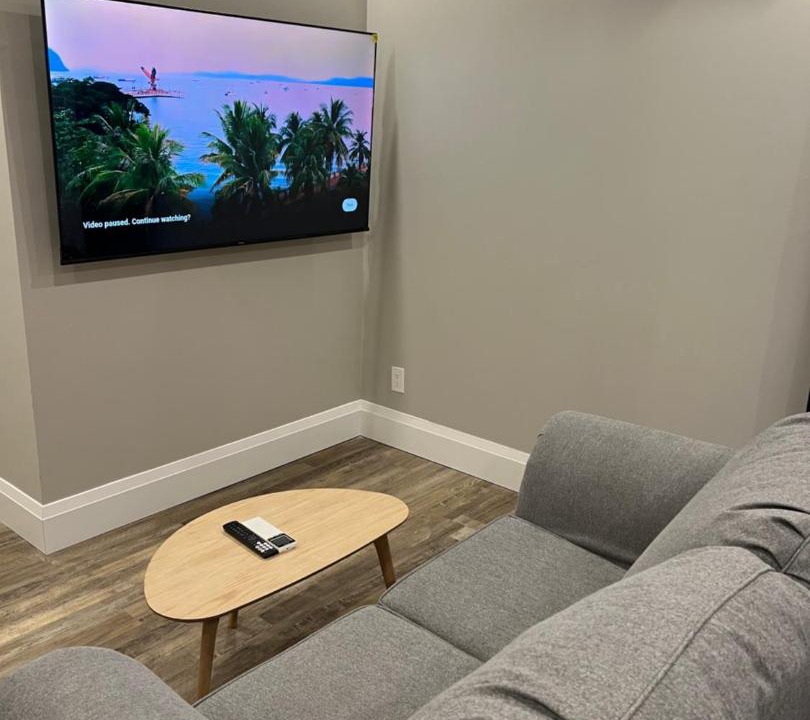 Photo of Livingroom in Mount Hope Huron Park