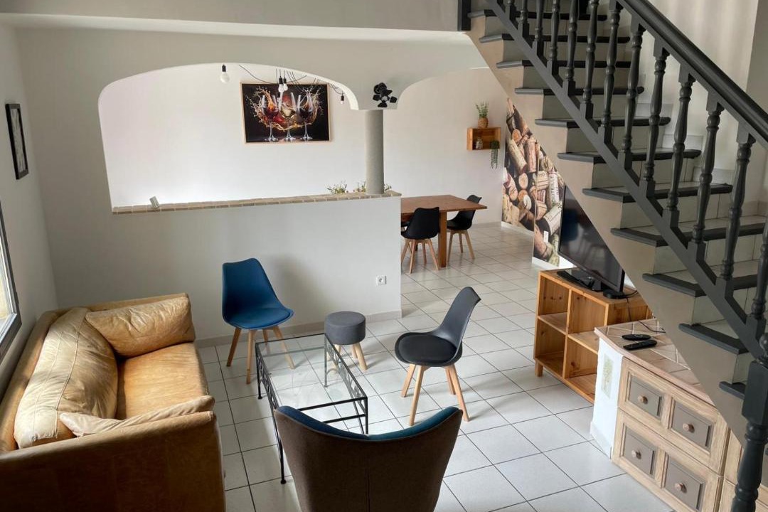 Photo of Others in Sablet