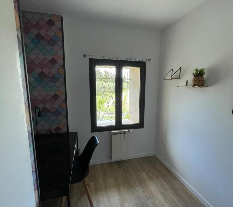 Photo of Others in Sablet