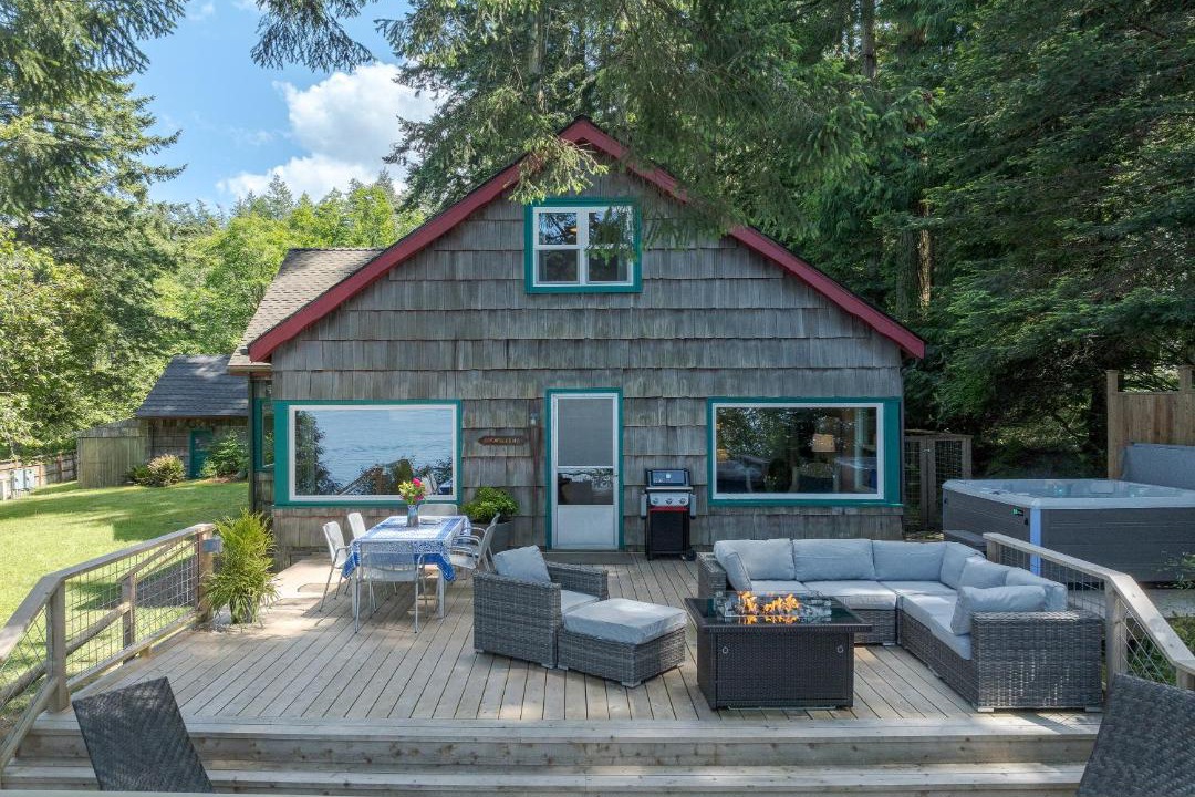 Photo of Others in Eastsound