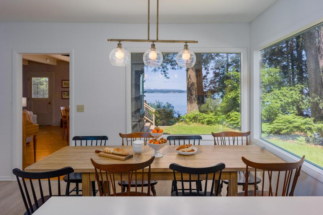 Photo of Others in Eastsound