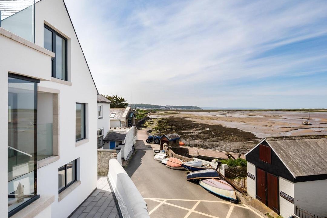 Photo of Others in Appledore