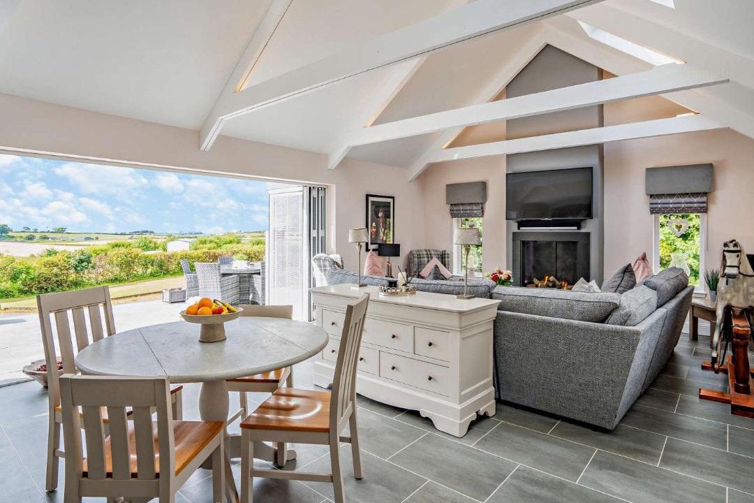 Photo of Others in Eaglesham