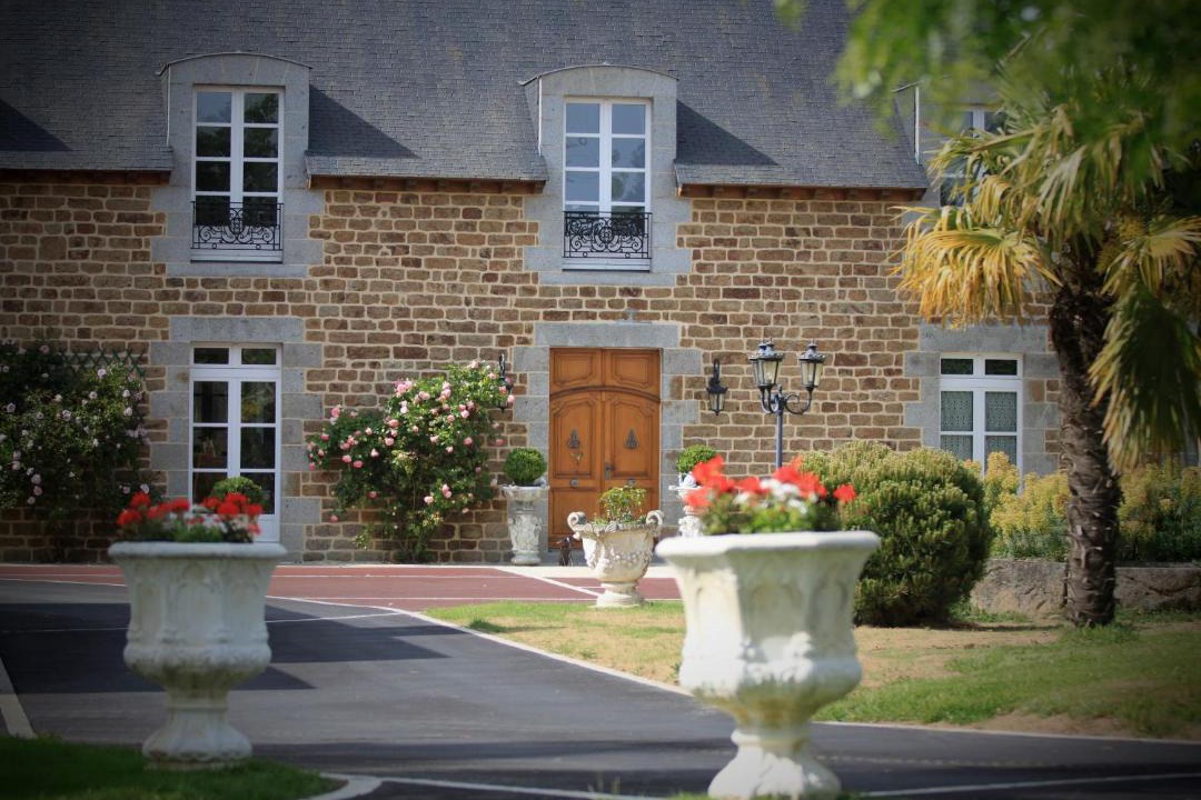 Photo of Others in Sens-de-Bretagne