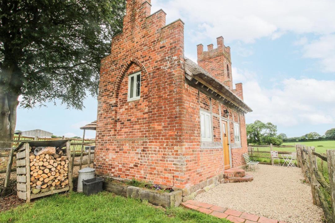 Photo of Others in Sugnall