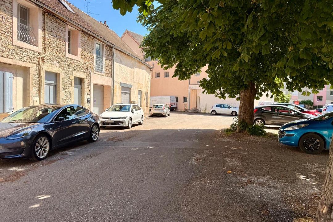 Photo of Others in Auxonne