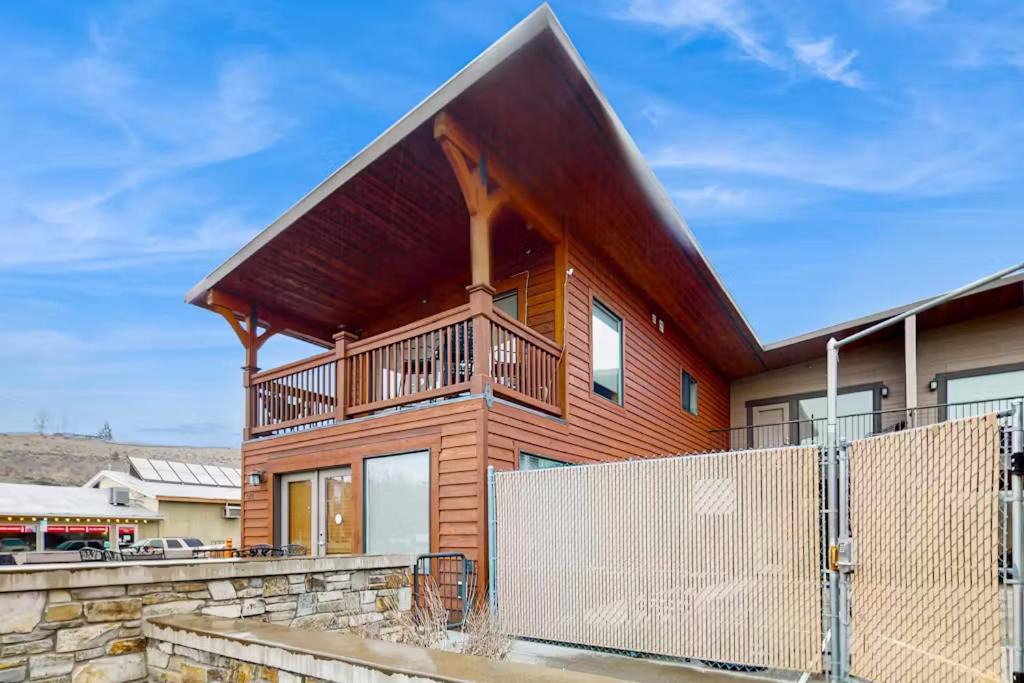 Photo of Others in Chelan