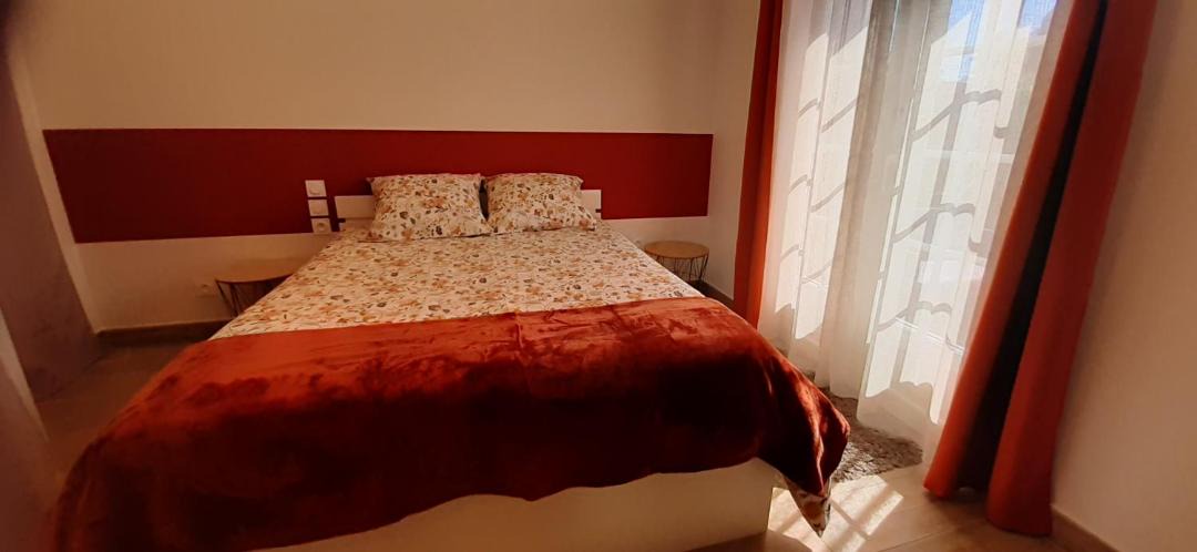 Photo of Bedroom in Saint-Genis