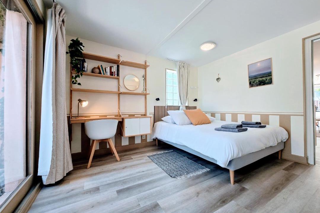 Photo of Bedroom in Chablis